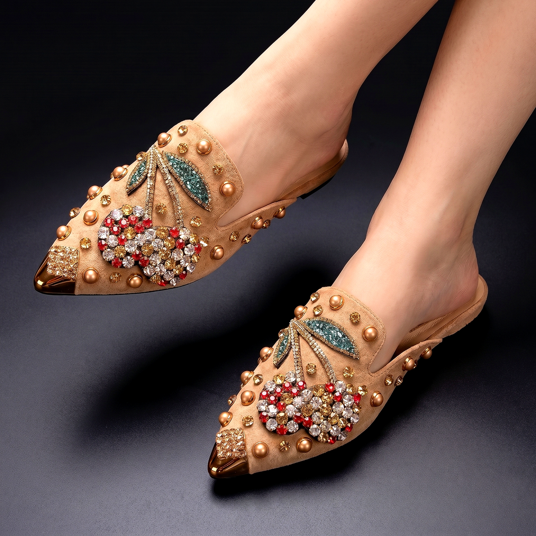 Élise Cherry Mules