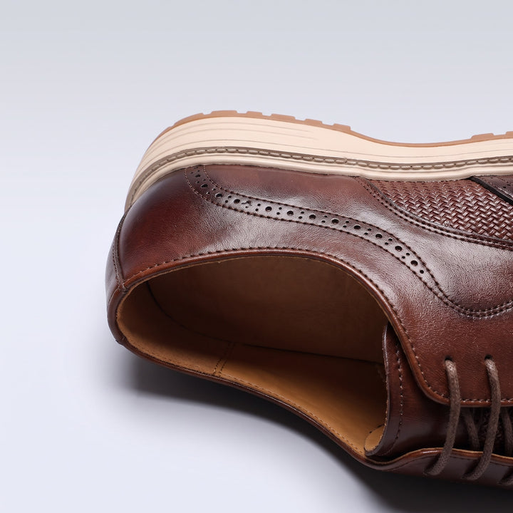 Belvaro Woven Derby