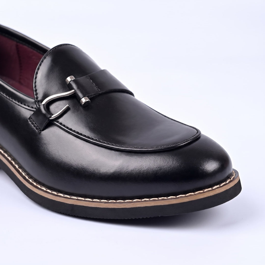 Revardo Buckle Loafer