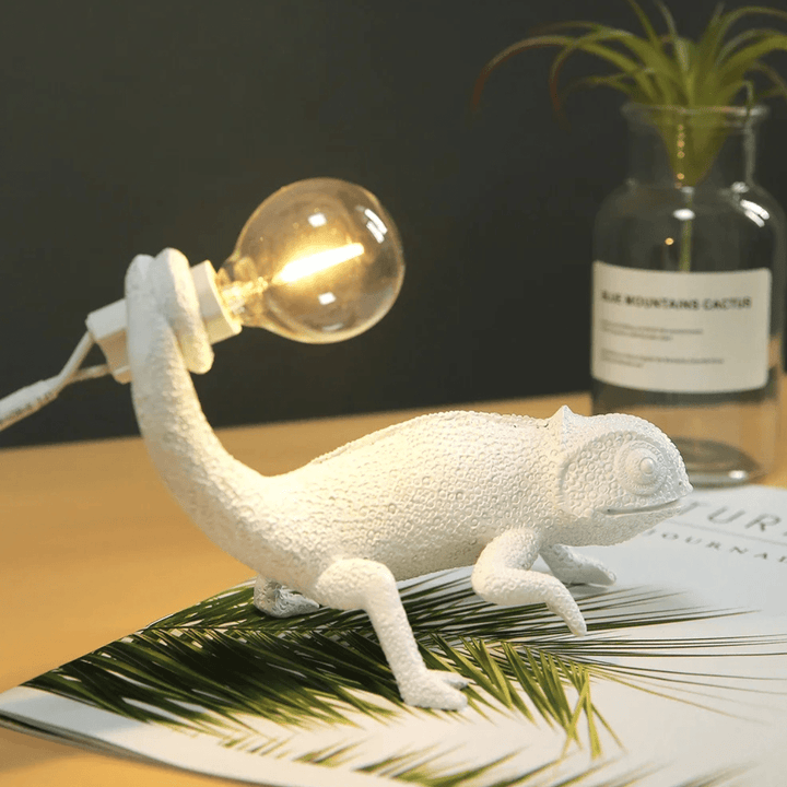 Luzon Chameleon Lamp - Boncini